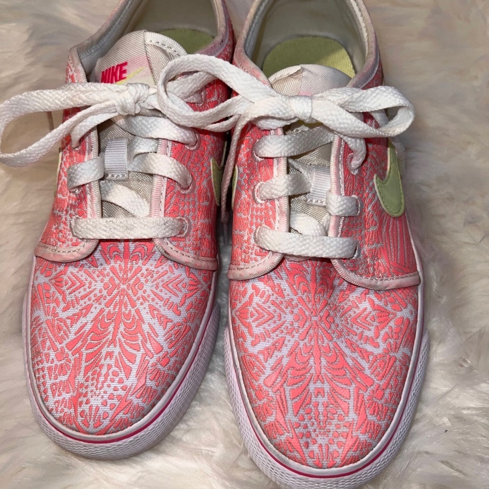 NIKE TOKI LOW CANVAS PRINT (GS) WHITE / LQD LIME PINK